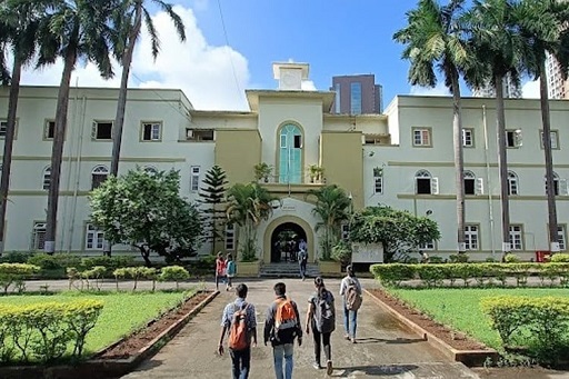 लॉ कॉलेज मुंबई