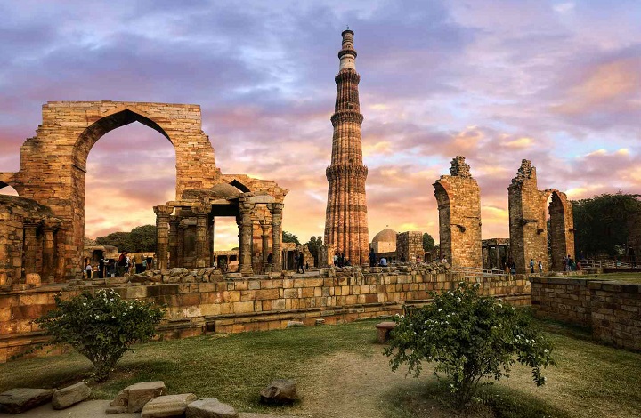 Top 10 Places to Visit in Delhi Top 10 Places to Visit in Delhi