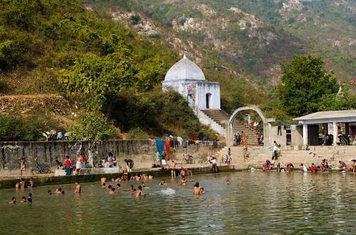 Rishikund and Raghunath Temple