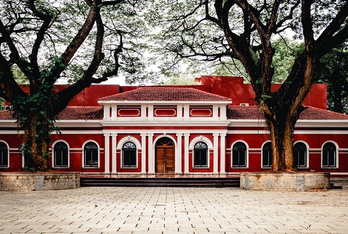 UniversityVisvesvarayaCollegeofEngineeringUVCEBangalore ezgif.com jpg to webp converter