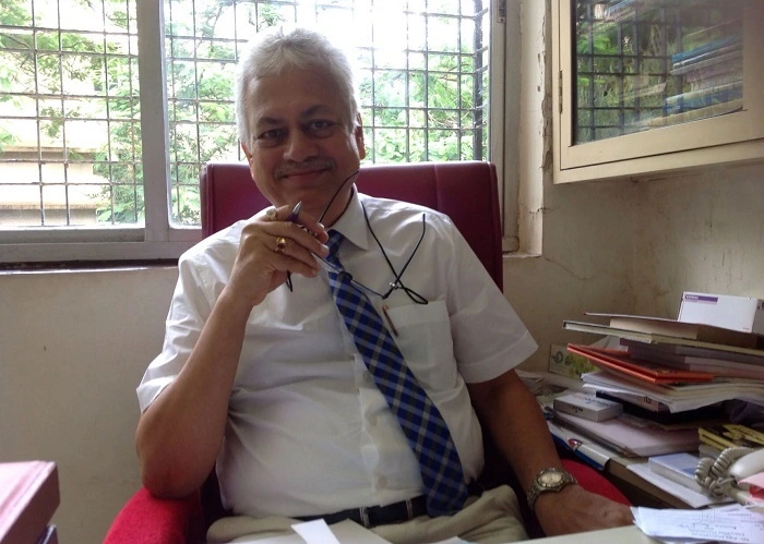 Dr. Ajit Dandekar – Renowned Psychiatrist in Mumbai 1