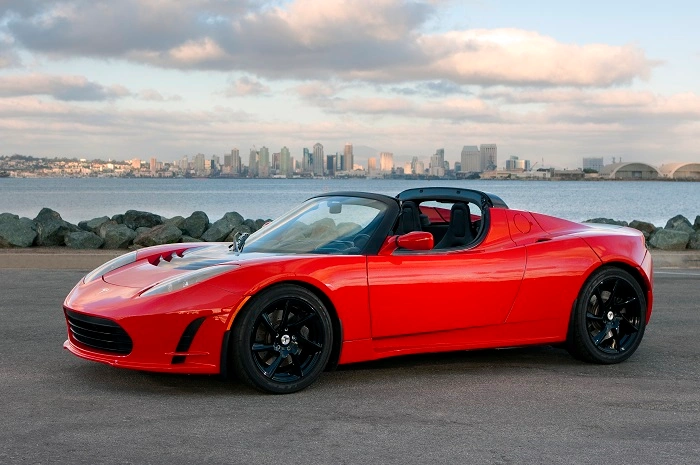 Roadster – A Trendy and Affordable Choice 1