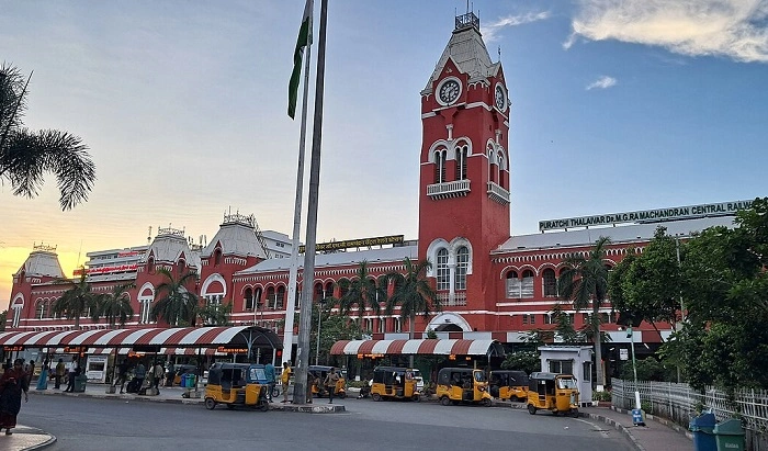 Chennai Central – 1044.50 meters 2
