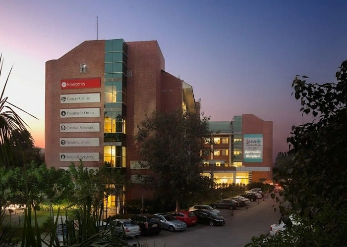 Max Super Specialty Hospital Mohali 1