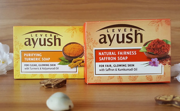 Lever Ayush Purifying Turmeric Soap